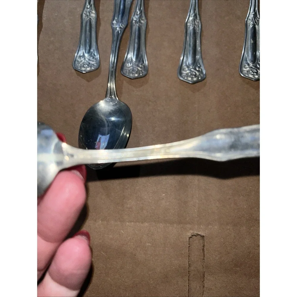 16 WM A Rogers Oneida Silver Nickel Ornate Spoons Ring Making Crafting 5-7/8